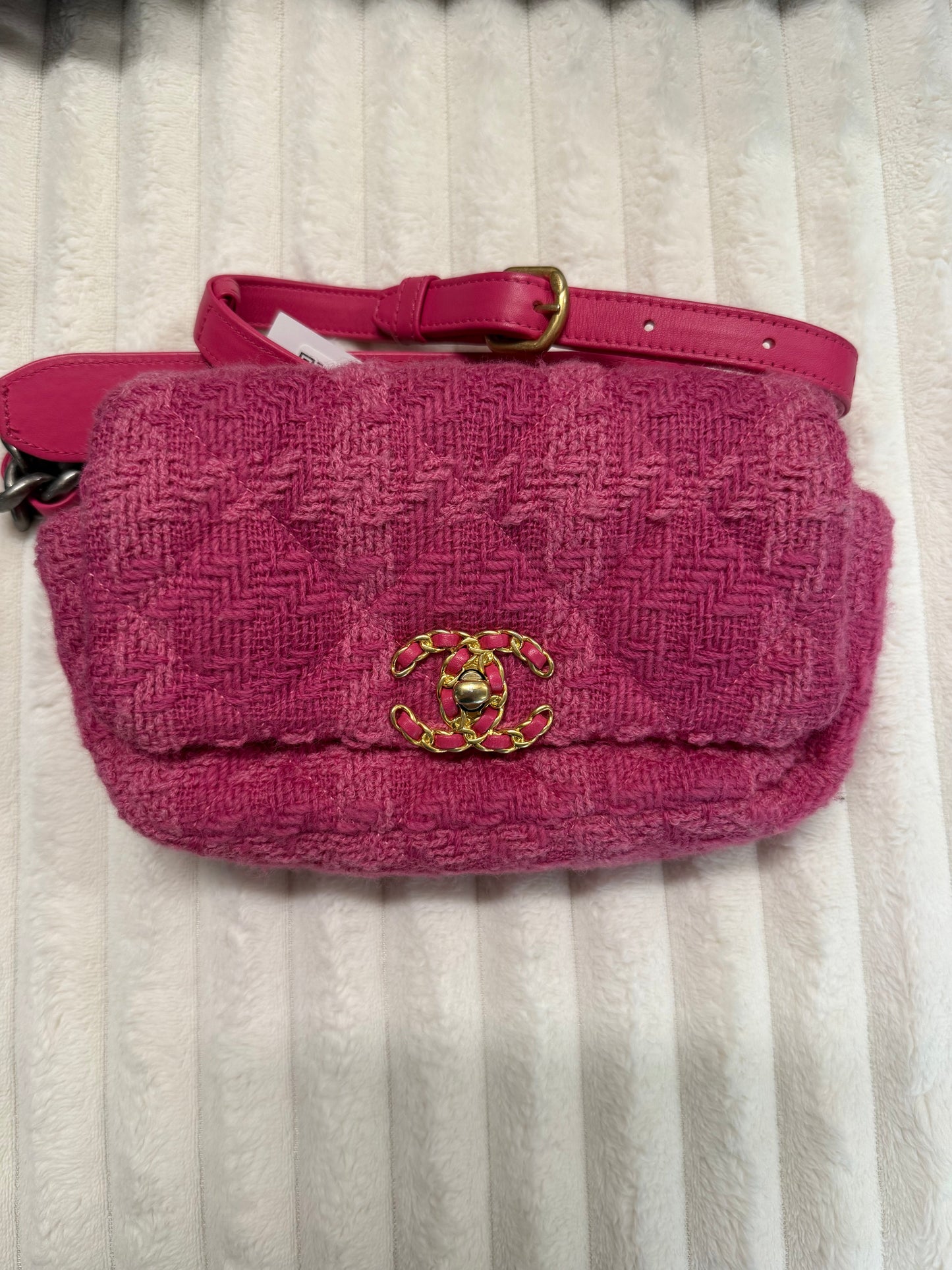 Chanel Tweed 19 Wais Bag