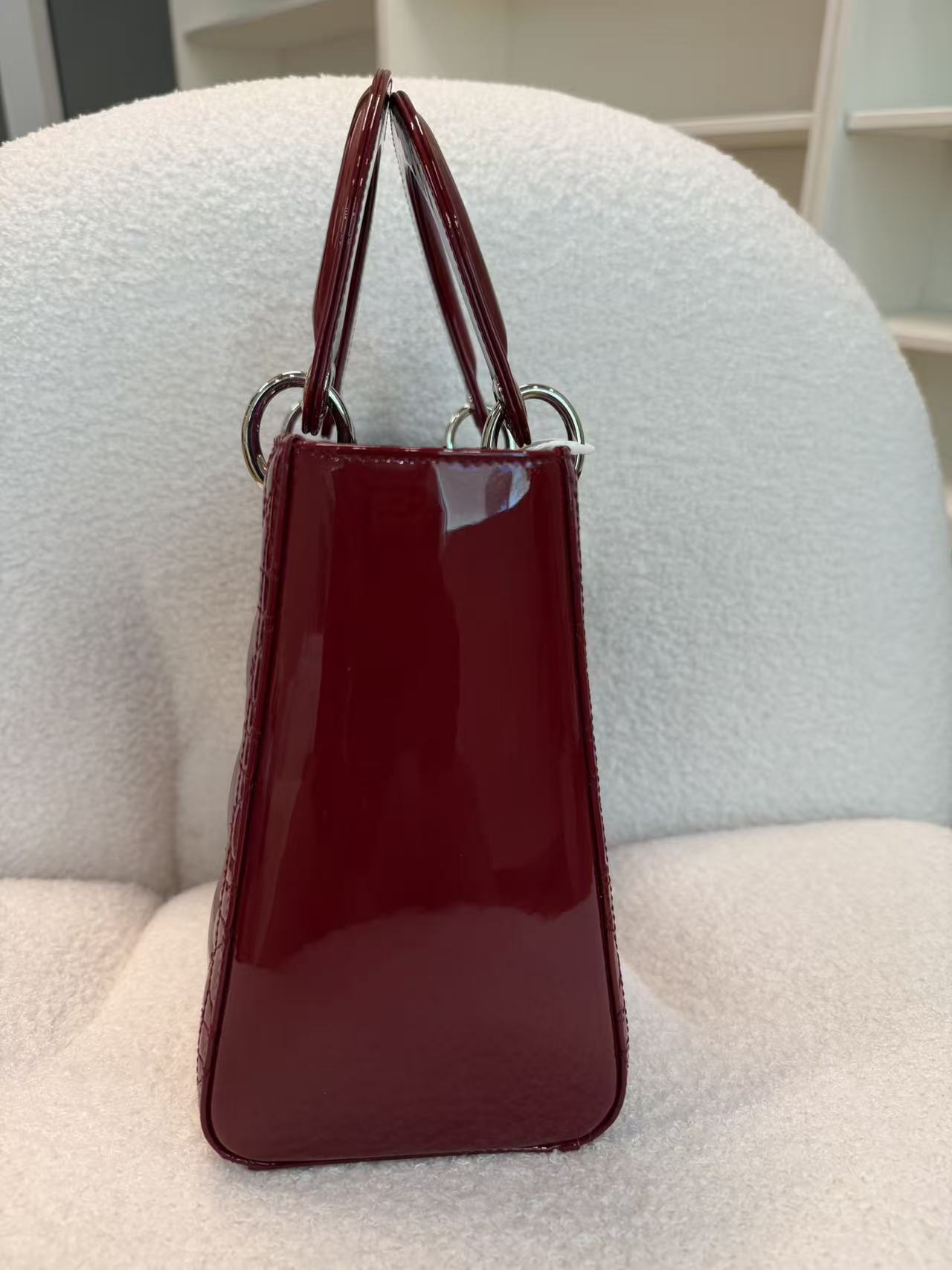 CHRISTIAN DIOR PATENT CANNAGE MEDIUM LADY DIOR RED